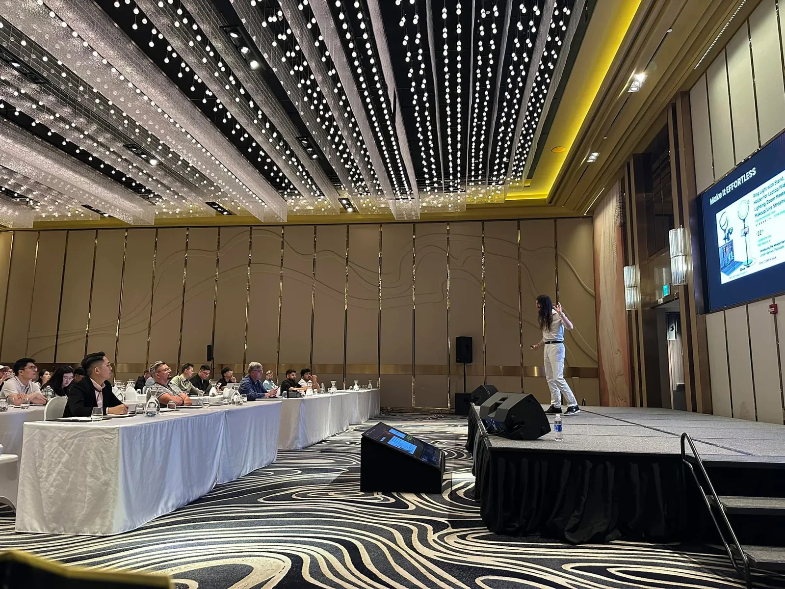 Stewart Vickers presenting at SEO Mastery Summit 2025, JW Marriott Saigon