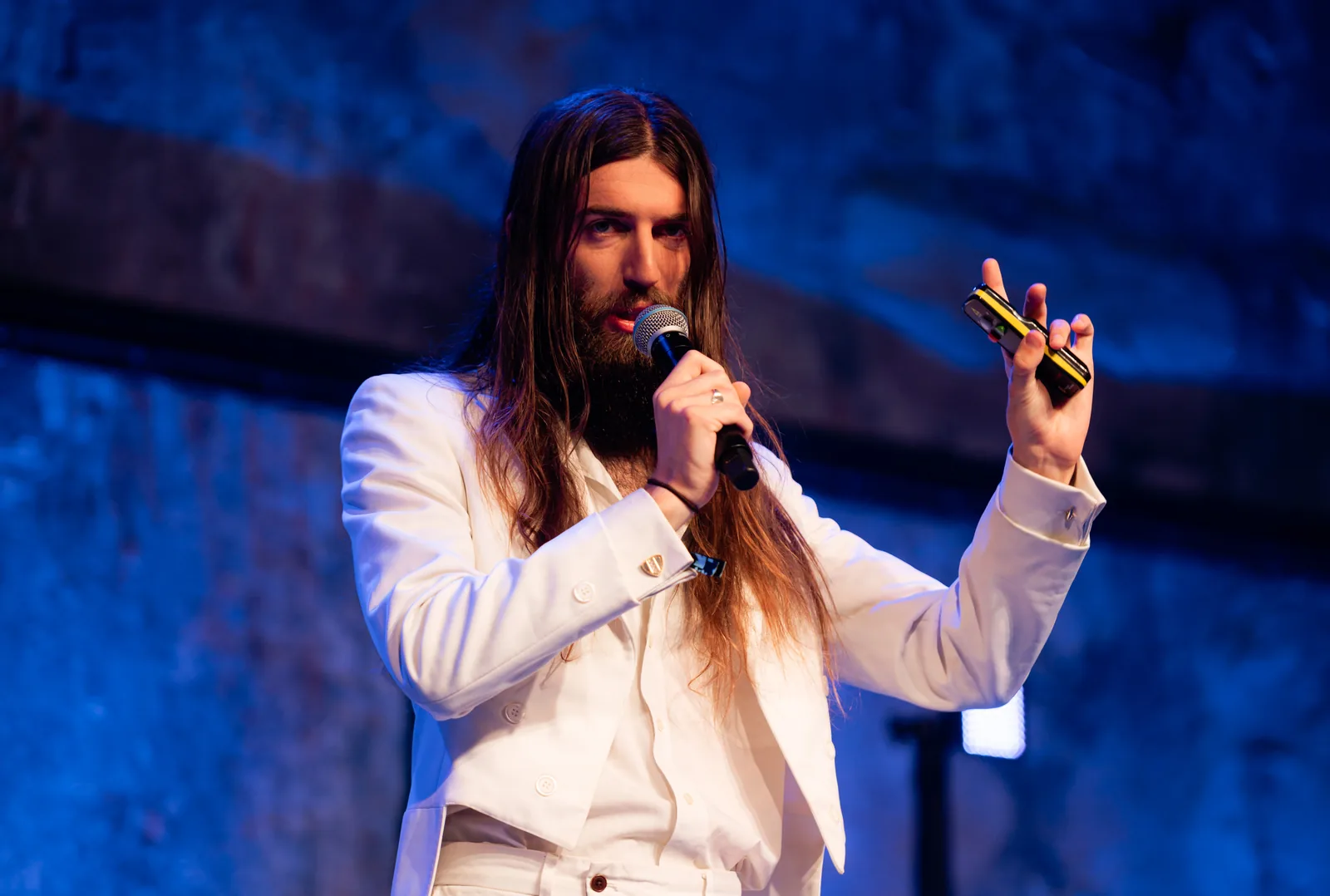 Stewart Vickers on stage at SEO Estonia 2025, Tallinn